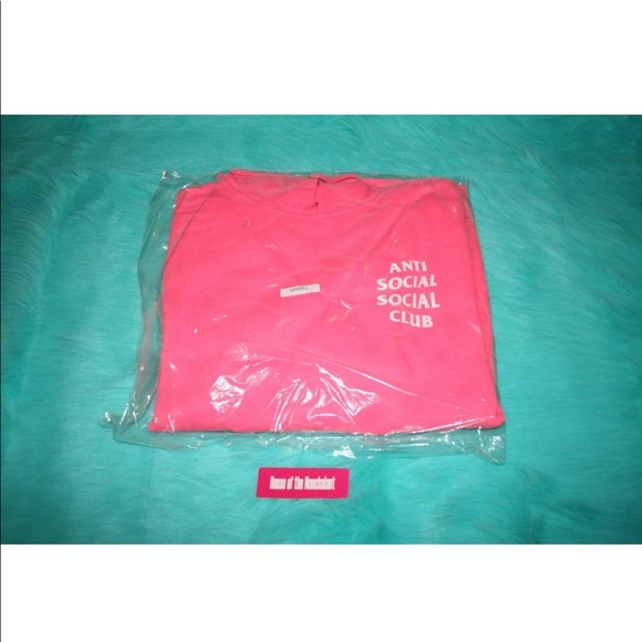 Anti Social Social Club Pink hoodie - Picture 3 of 4